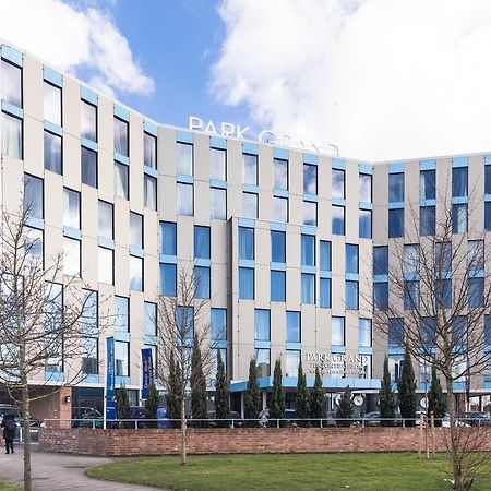 Park Grand Heathrow Hotel Hounslow Exterior foto